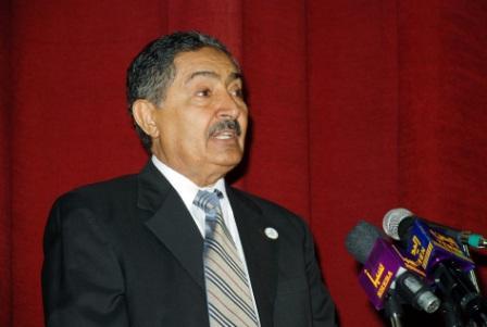 عبدالعزيز في الحفل الخطابي باليوم الوطني للطفولة