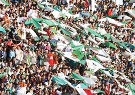 لقطة من الجماهير الجزائرية