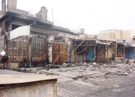 إحراق وهدم محلات تجارية في لحج