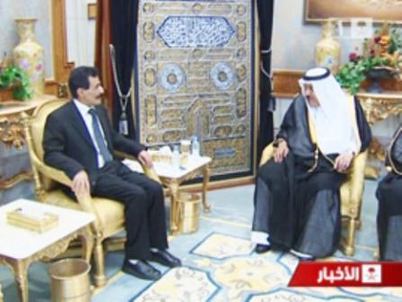 وزير الداخلية خلال لقائه نظيره السعودي