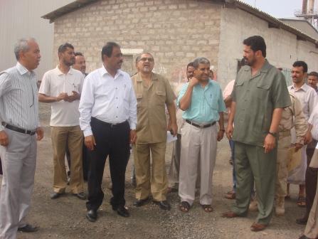 السقطري والجفري يتفقدان محطة الكهرباء في خورمكسر