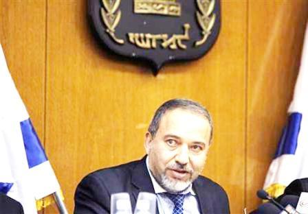 وزير الخارجية الإسرائيلي افيجدور ليبرمان في اجتماع في الكنيست يوم 8 فبراير 2010