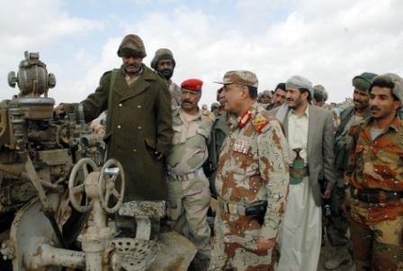 وزير الدفاع يتفقد الوحدات العسكرية في صعدة