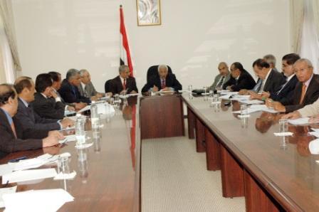 البار يترأس اجتماعاً للجنة الرئيسية لمجلس الشورى