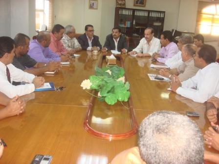 شائف يترأس اجتماعا لمدراء المديريات