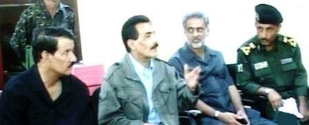 وزير الداخلية لدى ترؤسه اجتماعاً للقيادات الأمنية بلحج