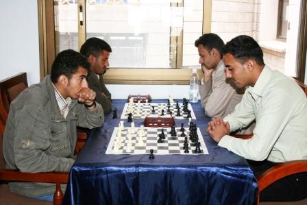 من منافسات البطولة الشطرنجية بجامعة ذمار