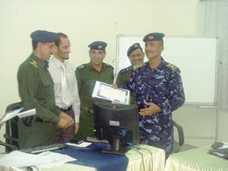 من فعاليات اختتام الدورة التدريبية للقيادات الأمنية