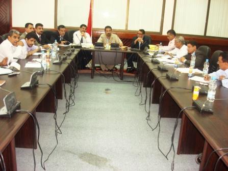 الاجتماع الموسع برئاسة محافظ عدن أمس