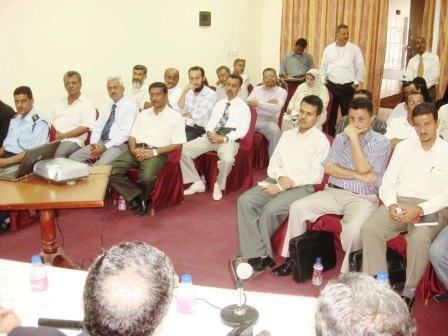 جانب من الحضور في ورشة العمل