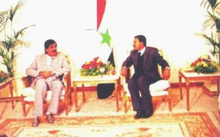 الرئيسان علي عبدالله صالح وعلي سالم البيض في قمة صنعاء 1989 م