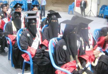 خريجات جامعيات من جامعة ذمار