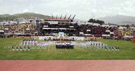 جانب من العرض الكرنفالي إحتفاءً بعيد الوحدة