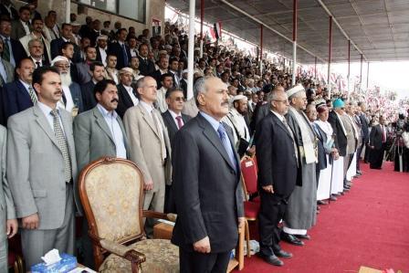 رئيس الجمهورية يشهد المهرجان الجماهيري والكرنفالي بمحافظة إب