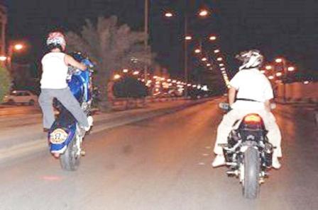 دراجات نارية في أحد الشوارع