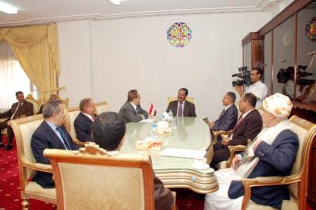 الراعي لدى لقائه أعضاء الهيئة أمس