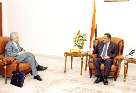 د . مجور يلتقي المدير التنفيدي للبنك الدولي