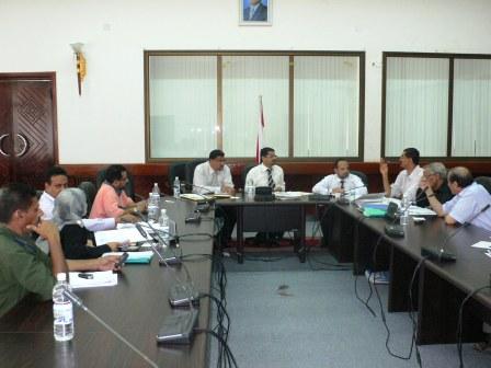 الهيئة الإدارية للمجلس المحلي بعدن في اجتماعها أمس