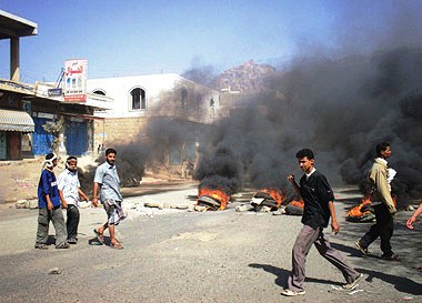 من أعمال الشغب في الضالع / إرشيف