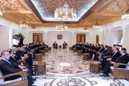 الأسد يستقبل الوفد اللبناني برئاسة الحريري