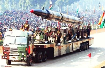 صاروخ هندي في عرض عسكري