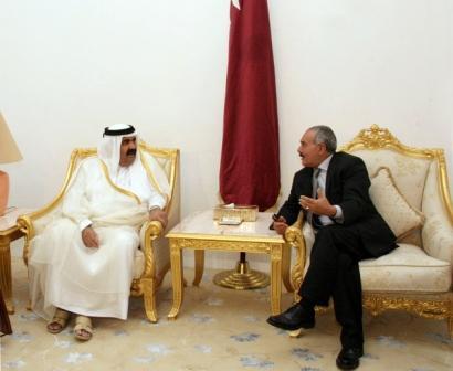 الرئيس علي عبدالله صالح وأخوه صاحب السمو الشيخ حمد بن خليفة في جلسة المباحثات المغلقة