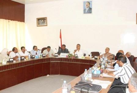 د. بن حبتور يترأس اجتماع مجلس الجامعة