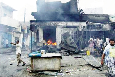 من أعمال التخريب لعناصر خارجة على القانون/ إرشيف