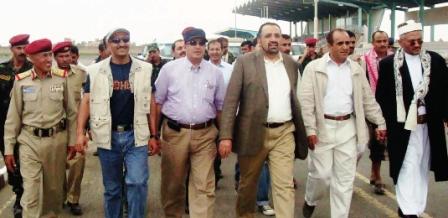 أثناء مشاركة عدد من المسؤولين في اليوم المفتوح