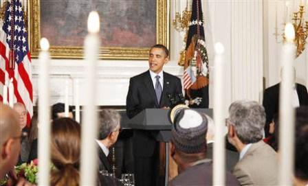 الرئيس الأمريكي باراك اوباما يلقي كلمة على دبلوماسيين من دول إسلامية في مأدبة إفطار بالبيت الأبيض