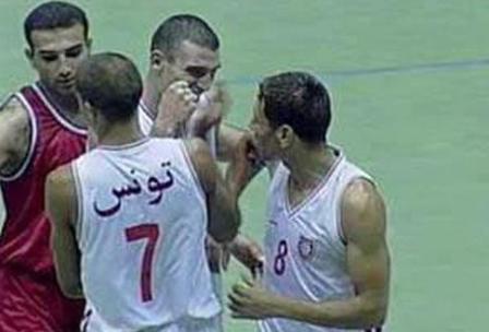 لاعبو تونس في احدى المباريات