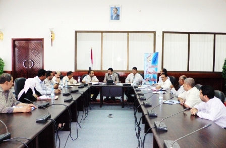 اجتماع الهيئة الادارية لمحلي عدن برئاسة شائف أمس