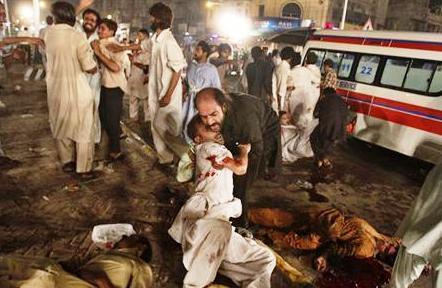 قتلى وجرحى بموقع تفجيرات في لاهور بباكستان