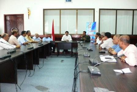 المجلس المحلي والمكتب التنفيذي بعدن في الاجتماع أمس