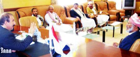 هاجر لدى لقائه مشايخ وأعيان مديرية سحار