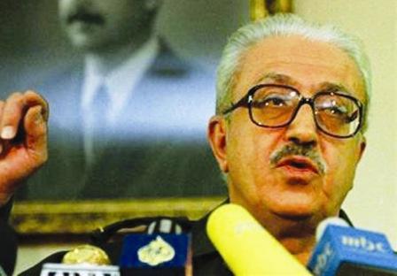 طارق عزيز في مؤتمر صحافي في بغداد يوم 12 نوفمبر 1998