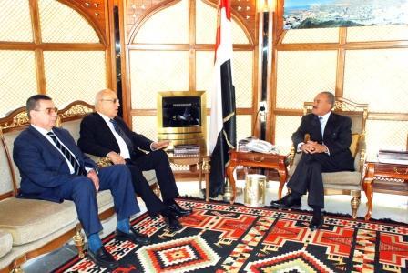 رئيس الجمهورية لدى استقباله د.نبيل شعث