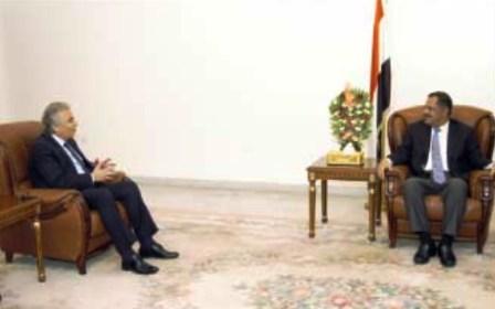 د . مجور يلتقي رئيس الأكاديمية العربية للعلوم