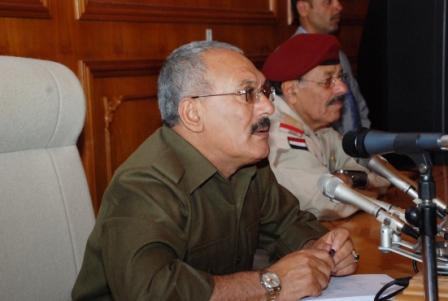 رئيس الجمهورية لدى لقائه المشايخ والشخصيات الاجتماعية والأعيان في محافظة صعدة أمس