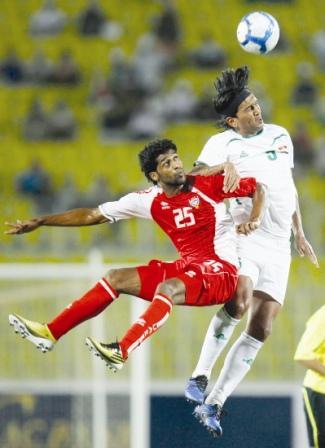 من مباراة منتخبي الإمارات والعراق