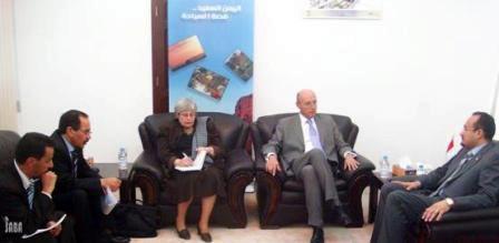 وزير النقل يلتقي السفير الفرنسي