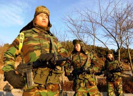 جنود كوريون جنوبيون في موقع عسكري