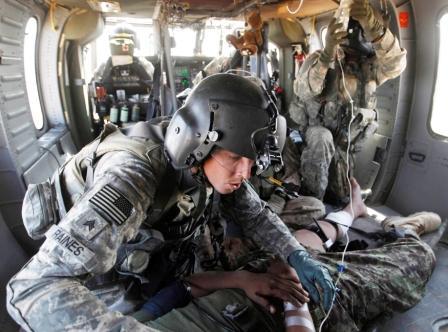 جنود خلال عملية عسكرية في إقليم هلمند بجنوب أفغانستان