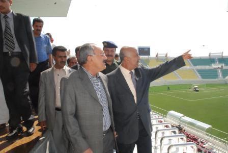 رئيس الجمهورية خلال زيارته لملعب الوحدة بأبين أمس