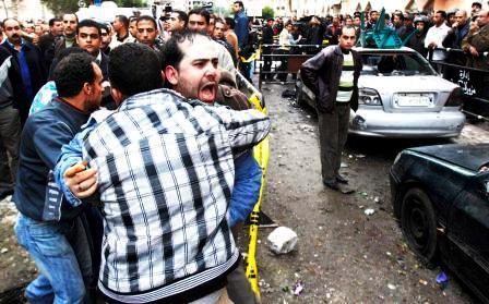 من آثار التفجير الانتحاري في مصر