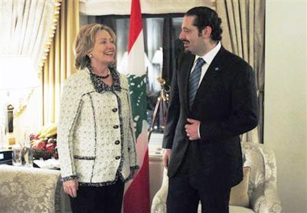 وزيرة الخارجية الأمريكية هيلاري كلينتون لدى لقائها رئيس الوزراء اللبناني سعد الحريري في نيويورك.