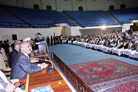 رئيس الجمهورية لدى لقائه أعضاء مجلسي النواب والشورى وأعضاء المجالس المحلية والمشايخ والأعيان والشخصيات الاجتماعية أمس