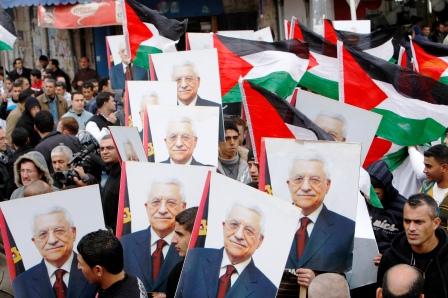 احتجاجات في فلسطين على استخدام الولايات المتحدة الأمريكية حق النقض (الفيتو) ضد قرار يدين الاستيطان الإسرائيلي.