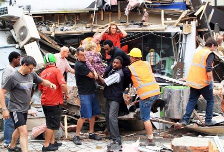 مبنى منهار جراء زلزال في كريست تشيرش في نيوزلندا يوم أمس الثلاثاء.