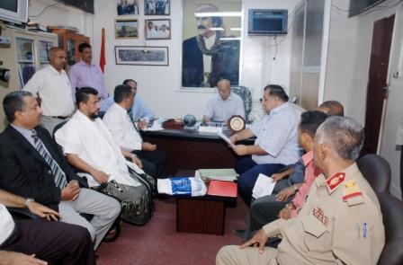 نائب الرئيس لدى زيارته مديرية صيرة أمس